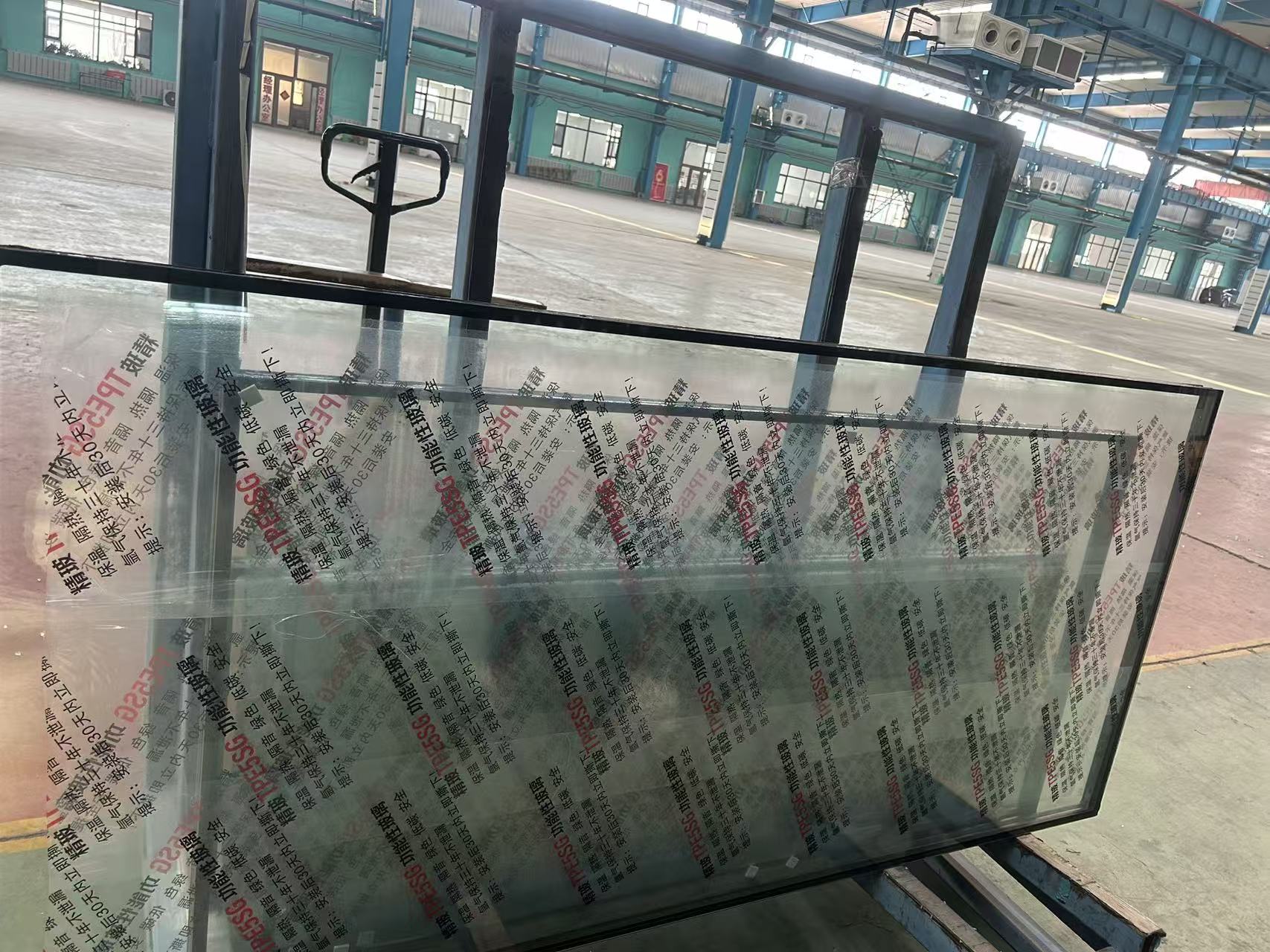 河池市玻璃源头工厂彩轴玻璃 - 方案